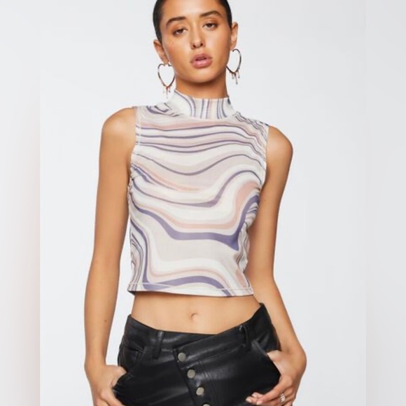 Mesh Marble Print Crop Top - Picture 3 of 6